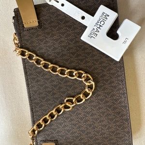 Michael Kor beltwallet